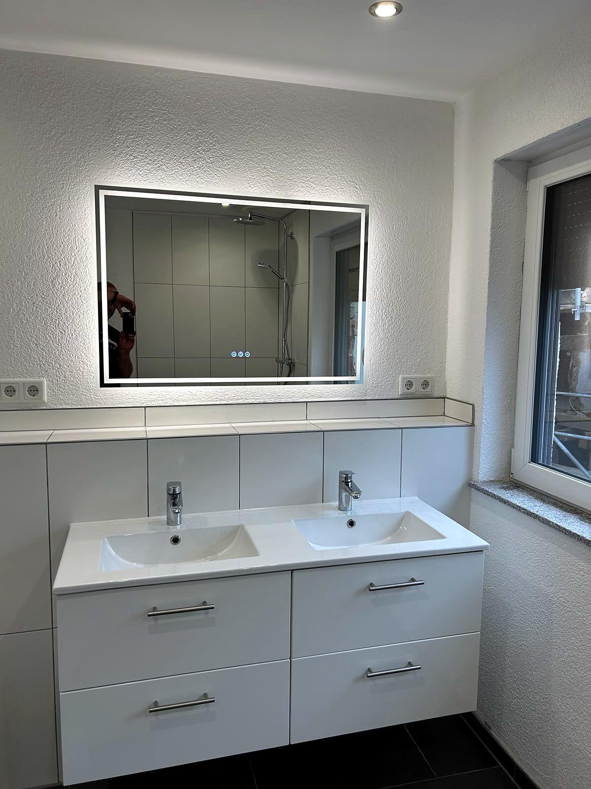 Baño después de la remodelación – Edificio plurifamiliar – remodelación integral (Proyecto de referencia en Alemania)
