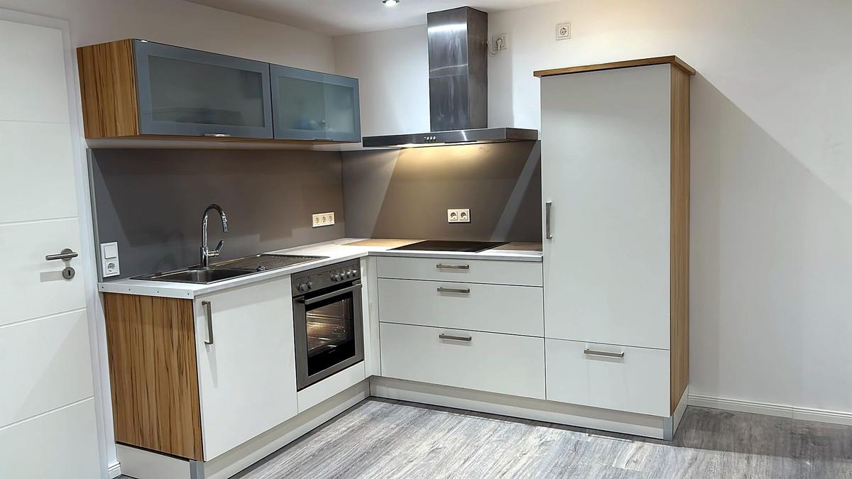 Cocina después de la remodelación – Edificio plurifamiliar – remodelación integral (Proyecto de referencia en Alemania)