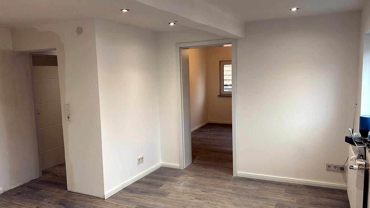 Interiores después de la remodelación – Edificio plurifamiliar – remodelación integral (Proyecto de referencia en Alemania)