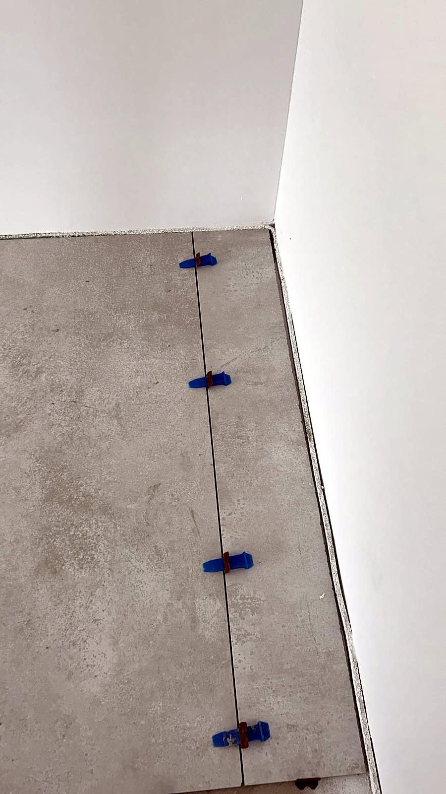 Pisos durante la obra – Obra nueva – cocina y porcelanato de gran formato (Proyecto de referencia en Alemania)